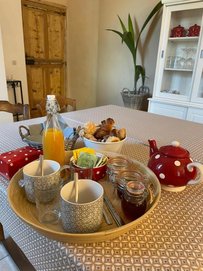 Vergèze Mas De La Forge Noguier Bed & Breakfast エクステリア 写真