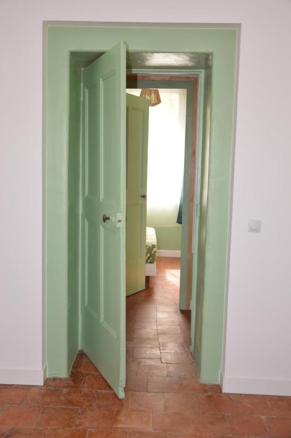 Vergèze Mas De La Forge Noguier Bed & Breakfast エクステリア 写真